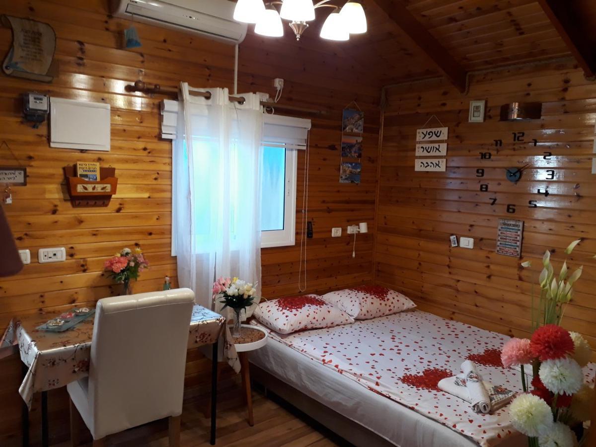 Happiness Zimmer צימר האושר - גם לציבור הדתי Apartment Nahariya Ngoại thất bức ảnh