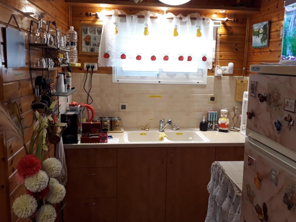 Happiness Zimmer צימר האושר - גם לציבור הדתי Apartment Nahariya Ngoại thất bức ảnh